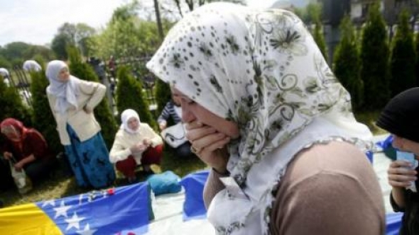 Bosnje, fillojnë gërmimet në varrezën e dyshuar masive