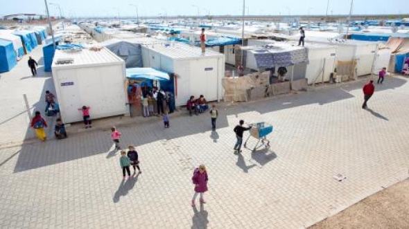 Turqi, numri i refugjatëve sirianë tejkalon shifrën 900,000