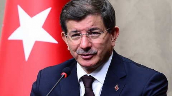 Kryeministri turk Davutoglu do të marrë pjesë në marshimin kundër terrorizmit në Francë