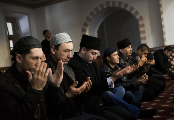 Qëndrimi i muslimanëve (ukrainas) ndaj çeçenëve putinistë!