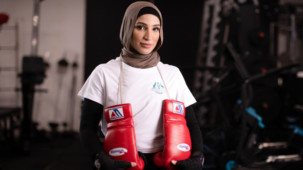 Tina Rahimi, boksierja e parë me hixhabi në Lojërat e Commonwealth 2022 fiton medalje