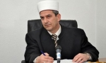 Kryetari i Bashkesise Islame Sulejman ef.Fejzullahu,uron gjithe besimtareve Musliman, festen e Fiter Bajramit.